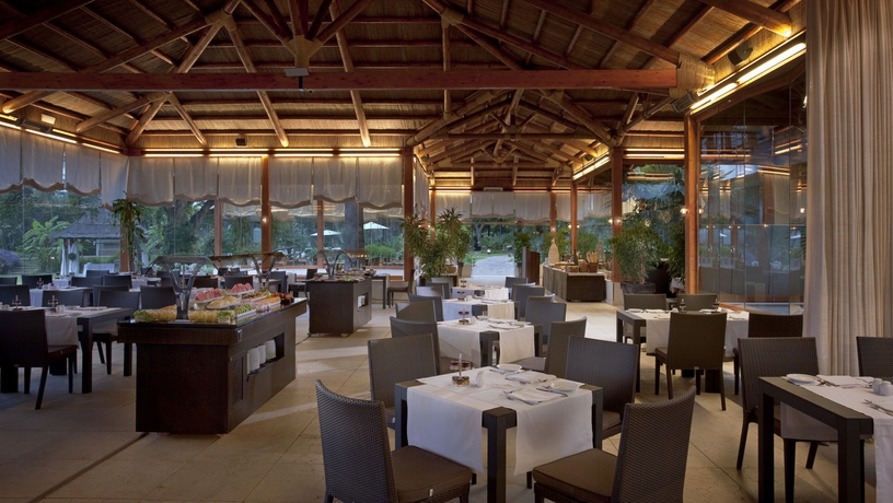 Imagen del bar/restaurante del Hotel Don Pepe Gran Meliá. Foto 8