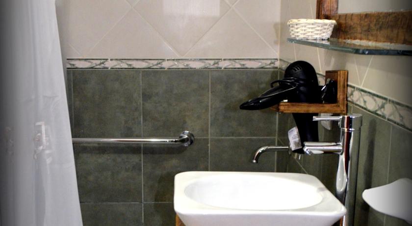 Imagen general del Hotel Don Pepe Y Caba&ntilde;as. Foto 2