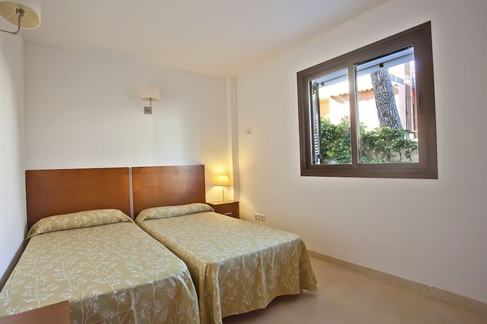 Imagen de la habitación del Hotel Don Quijote, CAPDEPERA. Foto 8