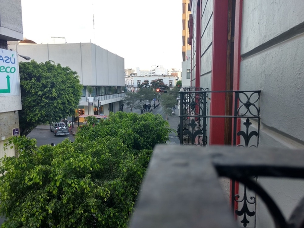 Imagen de la habitación del Hotel Don Quijote Plaza. Foto 7