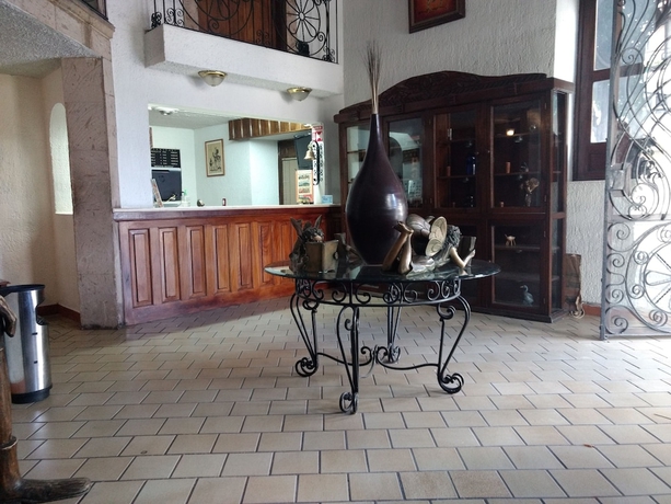 Imagen de los interiores del Hotel Don Quijote Plaza. Foto 16