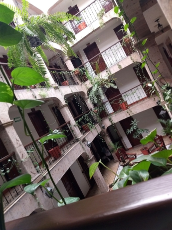 Imagen de los interiores del Hotel Don Quijote Plaza. Foto 19