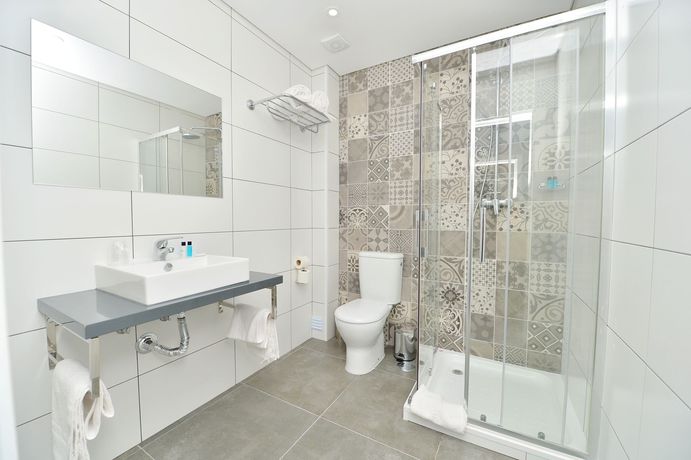 Imagen de la habitación del Hotel Don Rodrigues. Foto 9