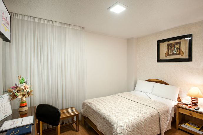 Imagen de la habitación del Hotel Don Saul. Foto 7