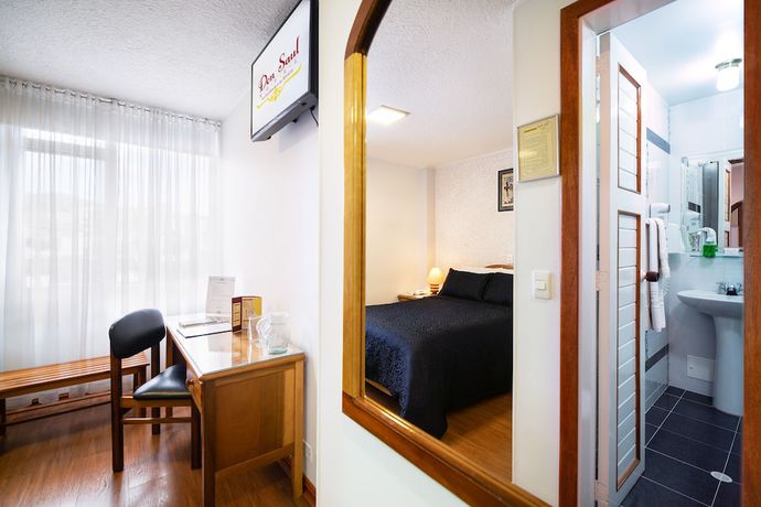 Imagen de la habitación del Hotel Don Saul. Foto 12