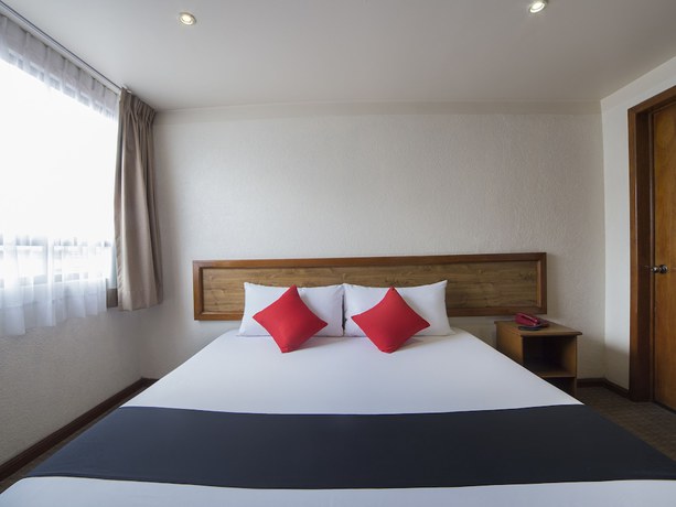 Imagen de la habitación del Hotel Don Simon. Foto 4