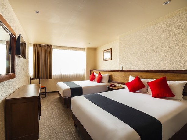 Imagen de la habitación del Hotel Don Simon. Foto 9