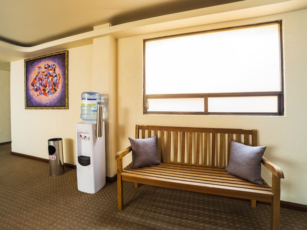 Imagen de los interiores del Hotel Don Simon. Foto 19