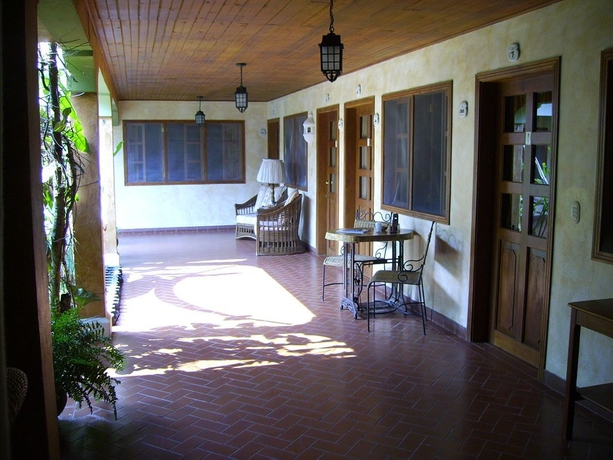 Imagen de los exteriores del Hotel Don Udo's. Foto 6