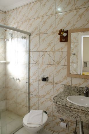 Imagen de la habitación del Hotel Dona Ad&eacute;lia E Restaurante. Foto 8