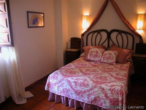 Imagen general del Hotel Dona Anita. Foto 4