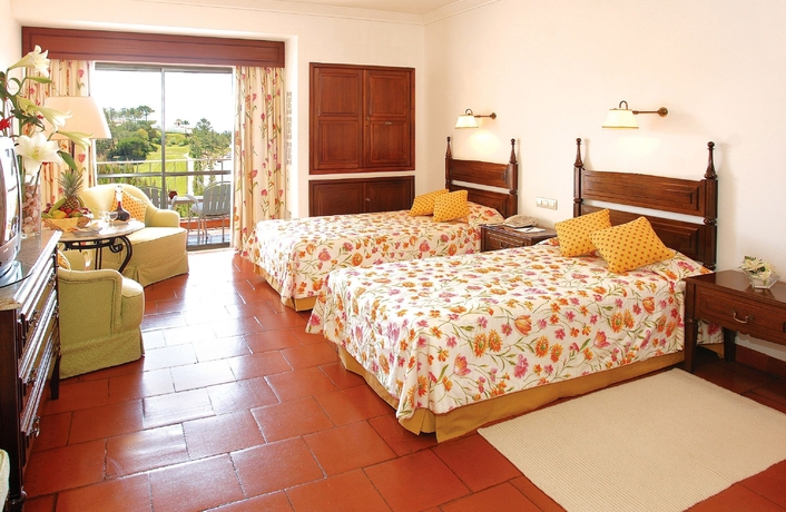 Imagen de la habitación del Hotel Dona Filipa. Foto 9