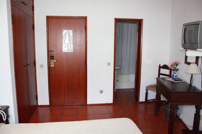 Imagen de los interiores del Hotel Dona Leonor. Foto 12