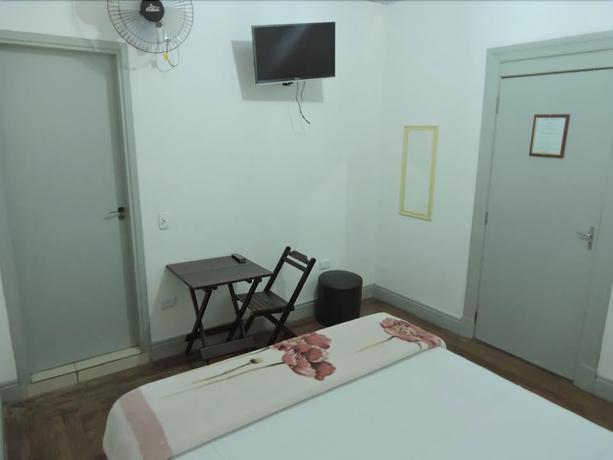 Imagen de la habitación del Hotel Dona L&uacute;. Foto 5