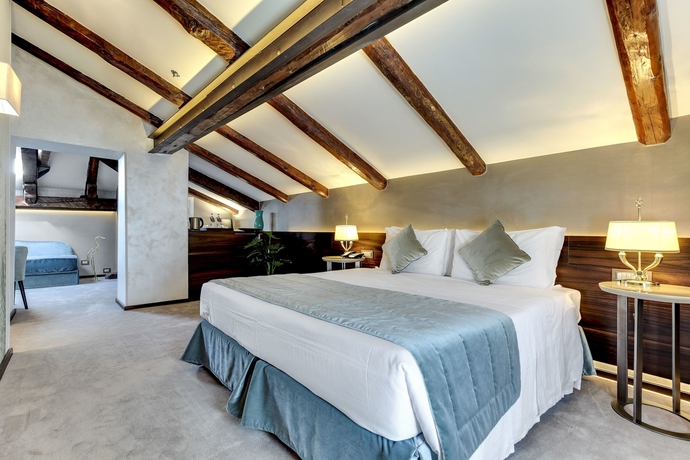 Imagen de la habitación del Hotel Dona Palace. Foto 10