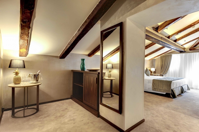 Imagen de la habitación del Hotel Dona Palace. Foto 11