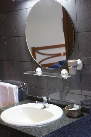 Imagen de la habitación del Hotel Dona Sofia. Foto 6