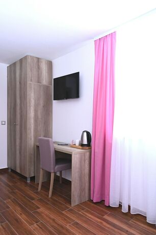 Imagen general del Hotel Dona, Zemun. Foto 6