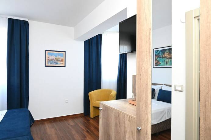 Imagen de la habitación del Hotel Dona, Zemun. Foto 15