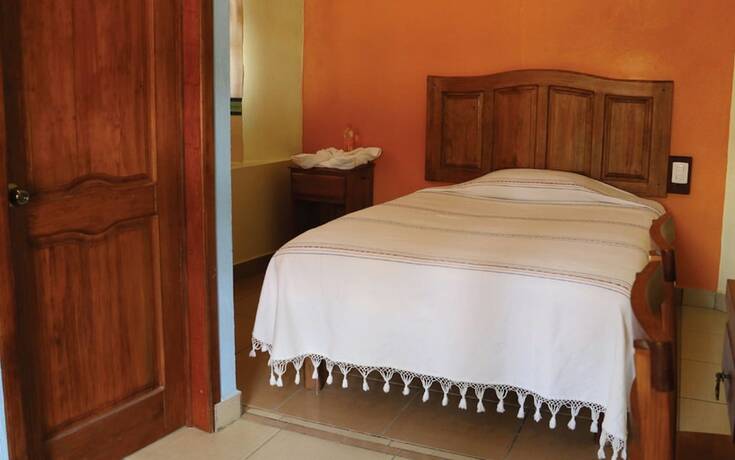 Imagen de la habitación del Hotel Donaji. Foto 10