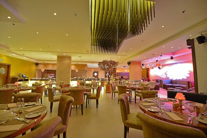 Imagen del bar/restaurante del Hotel Donatello, Al Barsha. Foto 4
