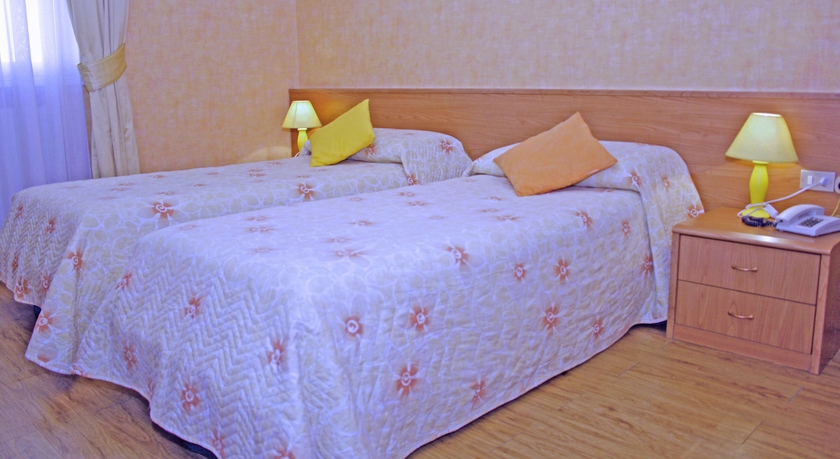 Imagen de la habitación del Hotel Donatello, Bolonia. Foto 11