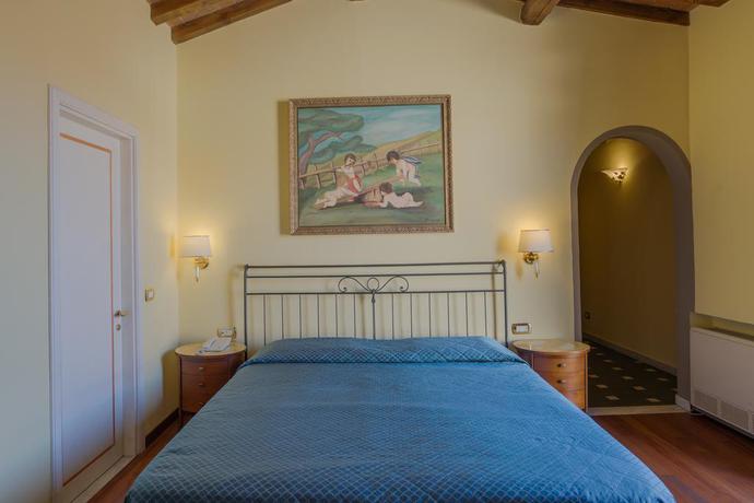 Imagen de la habitación del Hotel Donatello, Florencia. Foto 11