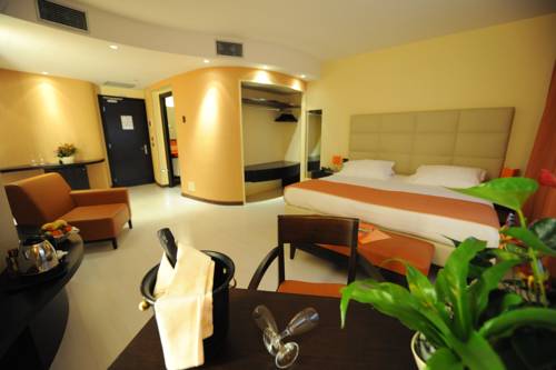 Imagen de la habitación del Hotel Donatello Imola. Foto 12