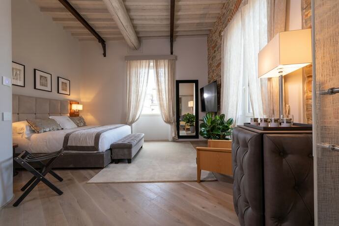 Imagen de la habitación del Hotel Donati Luxury Tower Suites. Foto 11
