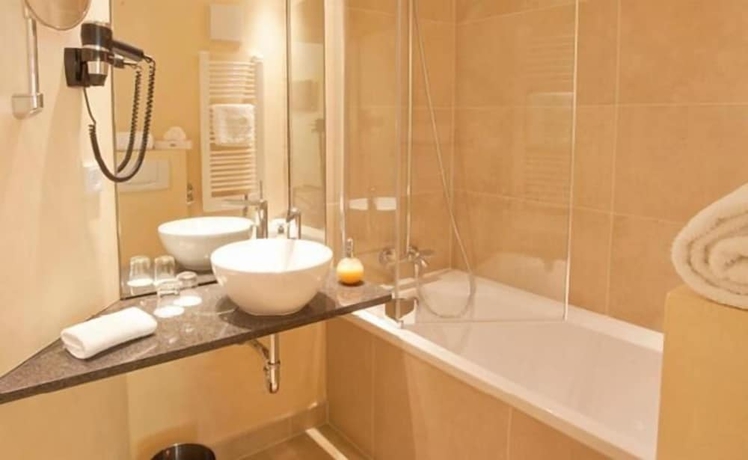 Imagen de la habitación del Hotel Donauhof. Foto 14