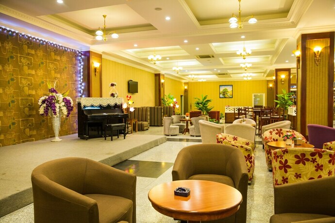 Imagen del bar/restaurante del Hotel Dong A Plaza. Foto 11