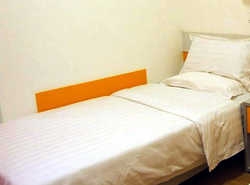 Imagen de la habitación del Hotel Dong Dan. Foto 2