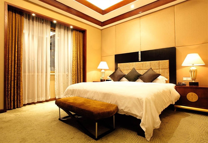 Imagen de la habitación del Hotel Dong Fang. Foto 5