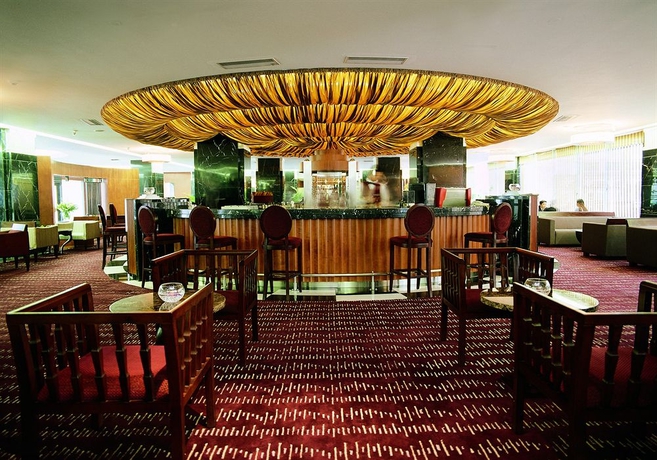 Imagen del bar/restaurante del Hotel Dong Fang. Foto 2