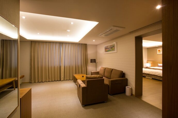 Imagen de la habitación del Hotel Dong Gyeong. Foto 17