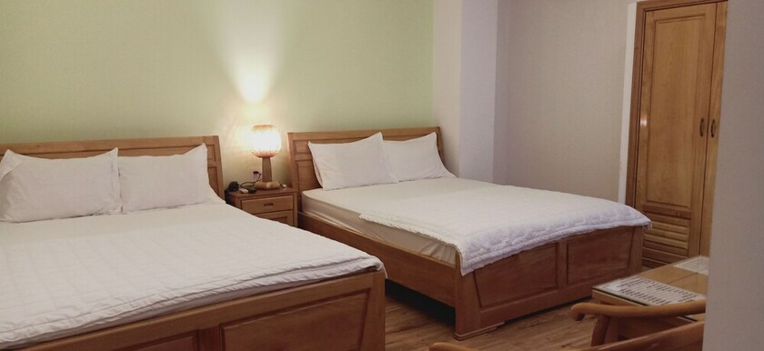 Imagen de la habitación del Hotel Dong Phuong. Foto 27