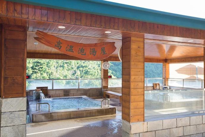 Imagen de la piscina del Hotel Dong Tair Spa. Foto 19