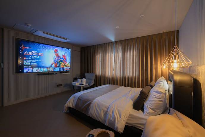 Imagen de la habitación del Hotel DongRae Denbasta. Foto 8