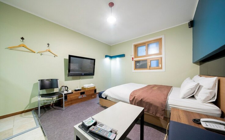 Imagen general del Hotel Dongam Gochujamjari Hotel. Foto 12
