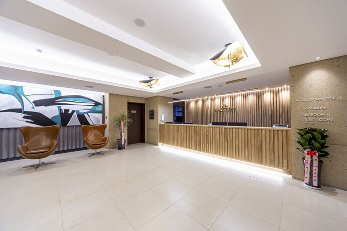 Imagen de los interiores del Hotel Dongdaegu Station Eastern Hotel. Foto 35