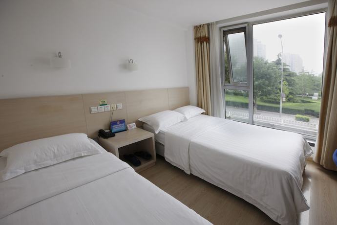 Imagen de la habitación del Hotel Dongdan Beijing. Foto 2
