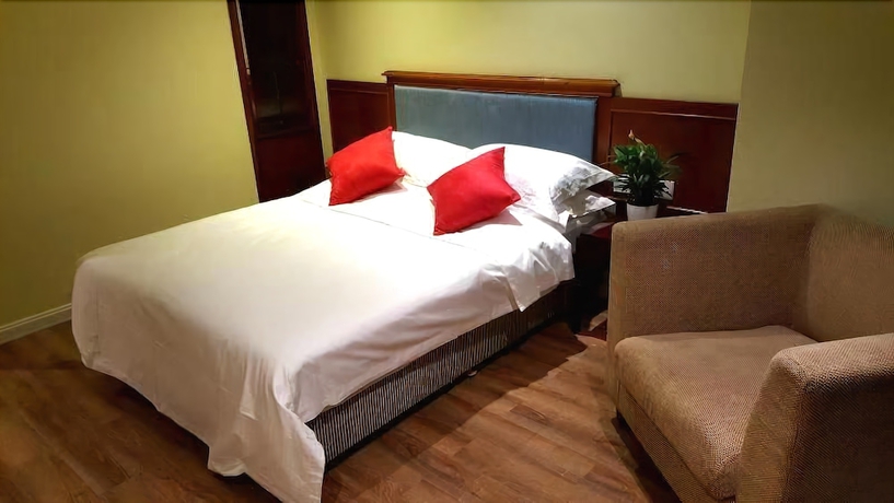 Imagen de la habitación del Hotel Dongfang. Foto 9