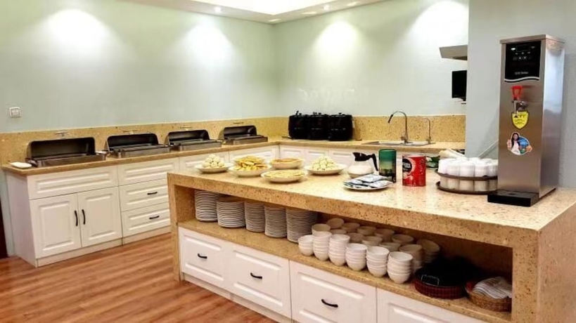 Imagen del bar/restaurante del Hotel Dongfang. Foto 3