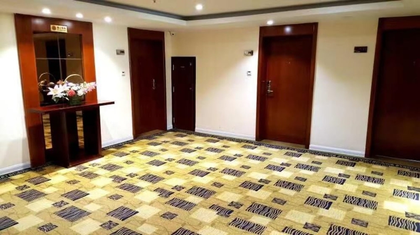 Imagen de los interiores del Hotel Dongfang. Foto 18