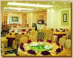 Imagen del bar/restaurante del Hotel Dongguan Metropolitan Yiking. Foto 3