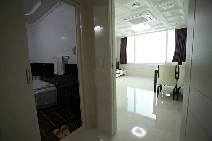 Imagen de la habitación del Hotel Donghae Boyang Hot Spring Convention. Foto 8