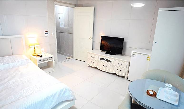 Imagen de la habitación del Hotel Donghae Boyang Hot Spring Convention. Foto 16