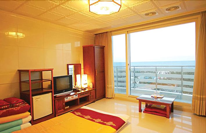 Imagen de la habitación del Hotel Donghae Boyang Hot Spring Convention. Foto 19