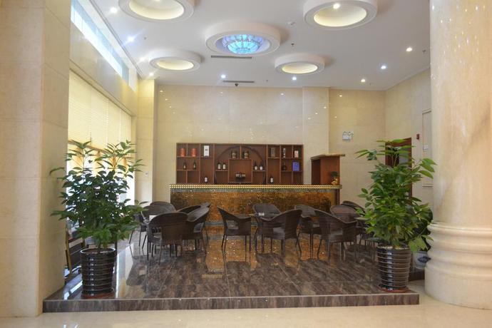 Imagen del bar/restaurante del Hotel Dongxing Dequan. Foto 3