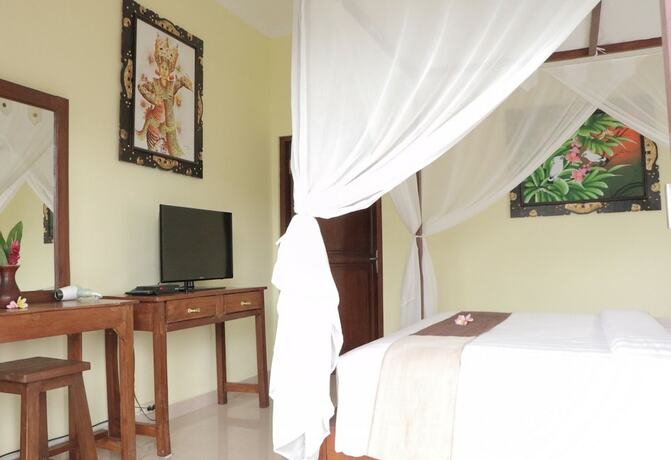 Imagen de la habitación del Hotel Doni House Villa. Foto 30